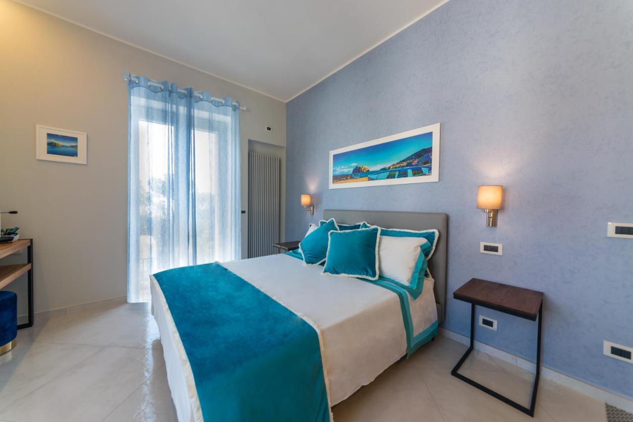 B&B La Piazzetta イスキア島 エクステリア 写真