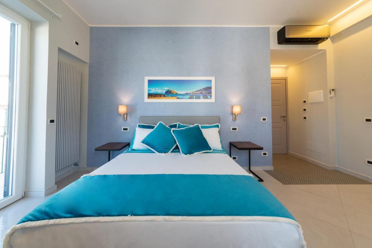 B&B La Piazzetta イスキア島 エクステリア 写真