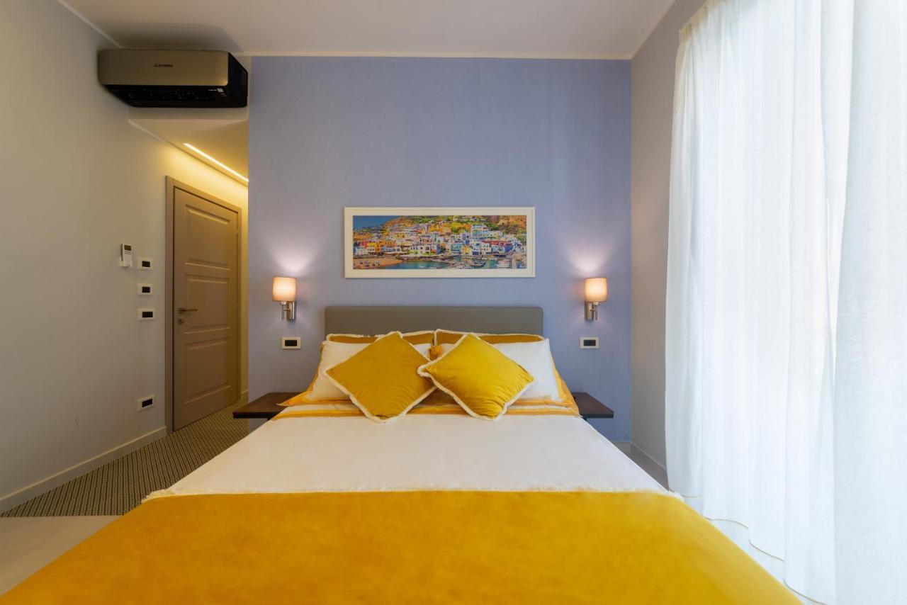 B&B La Piazzetta イスキア島 エクステリア 写真