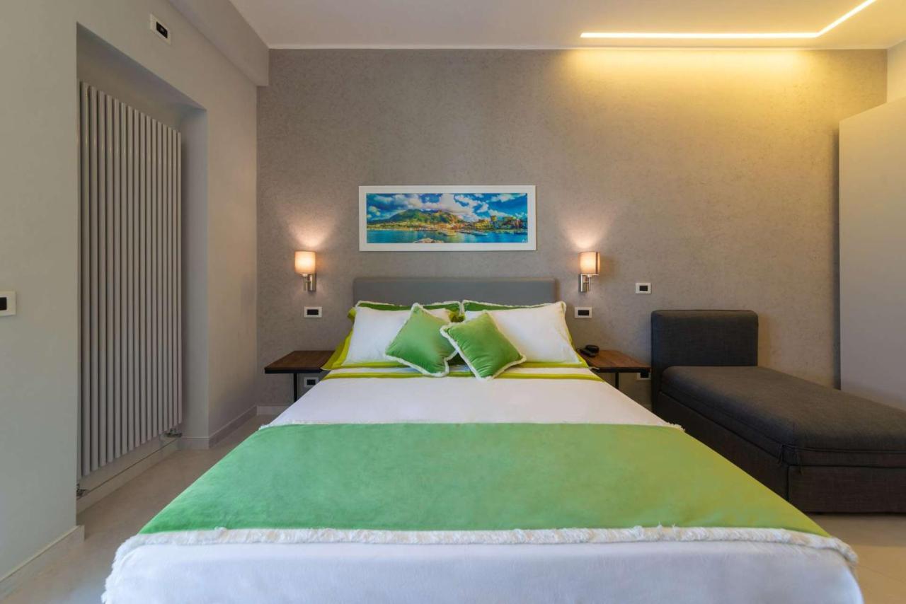 B&B La Piazzetta イスキア島 エクステリア 写真