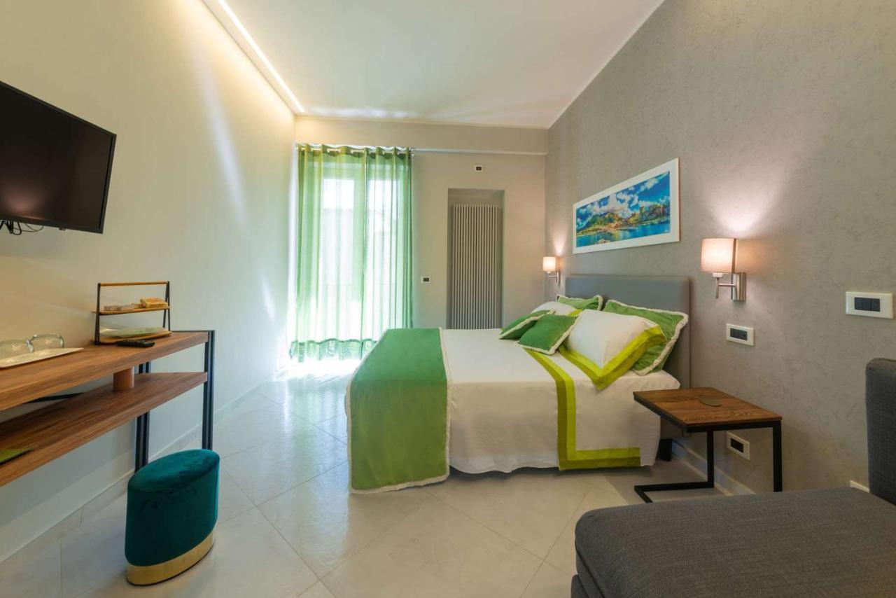 B&B La Piazzetta イスキア島 エクステリア 写真