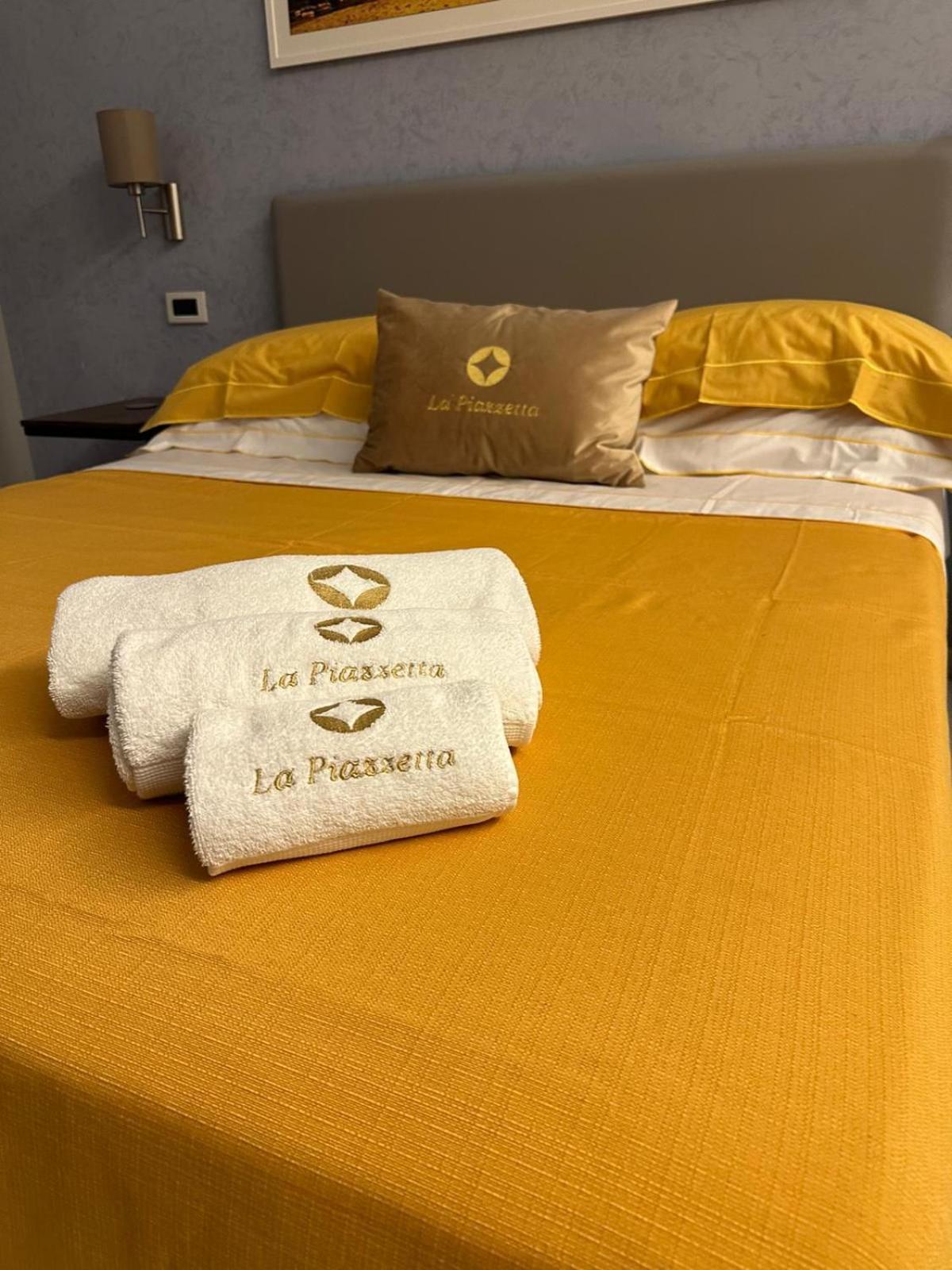 B&B La Piazzetta イスキア島 エクステリア 写真